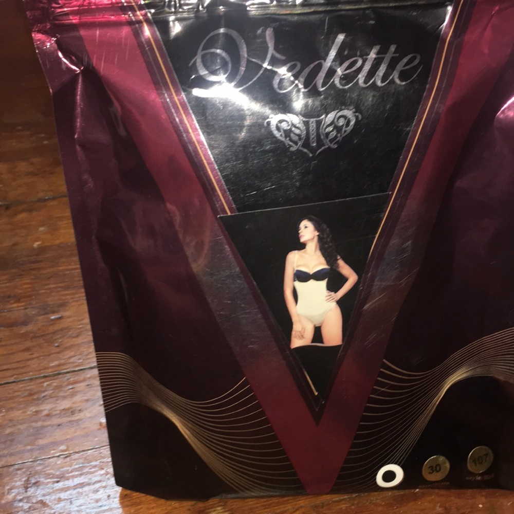 NEW!! Vedette colombian shape wear